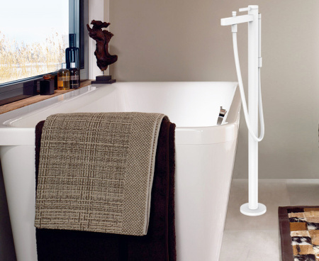 Смеситель для ванны Hansgrohe Finoris 76445700