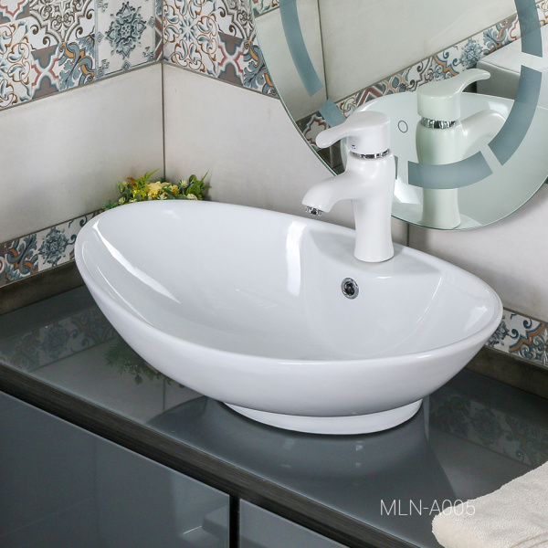 Раковина накладная (66х44) Melana A005-805