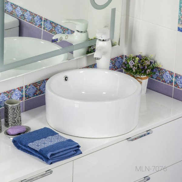 Раковина накладная (42х42) Melana 7076-805