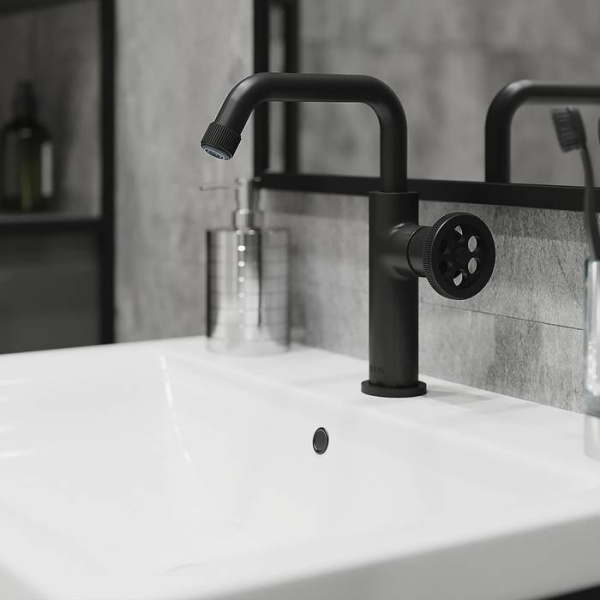 Смеситель для умывальника черный IDDIS Grange (GRABLR0i01)