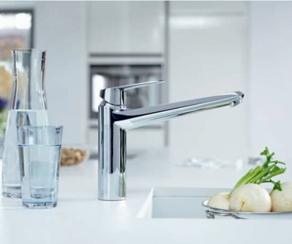 Смеситель однорычажный для кухни Grohe Eurodisc Cosmopolitan 33770 002 (33770002) хром
