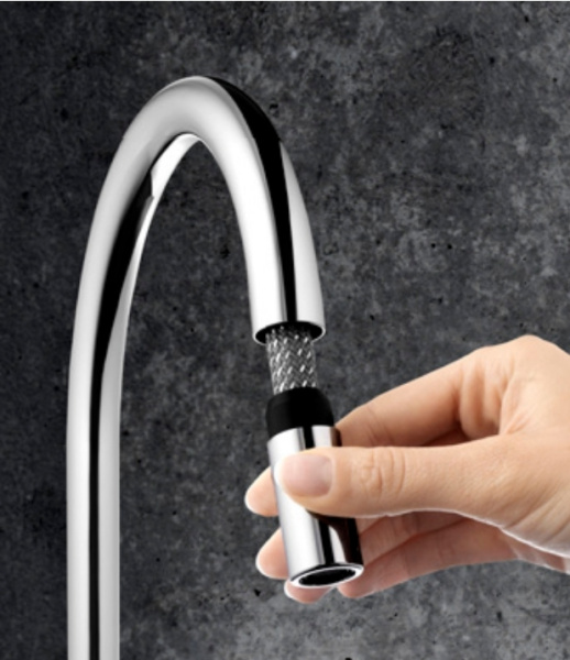 Смеситель для кухни с выдвижным изливом Kludi Bozz 428510576