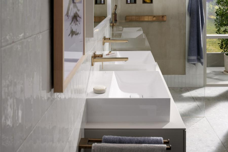 Термостат для скрытого монтажа на 5 потребителей Hansgrohe Rainfinity 15384140 шлифованная бронза