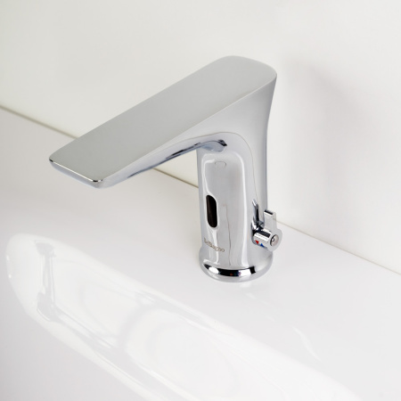 Электронный смеситель для раковины BelBagno KRAFT-ELV-CRM