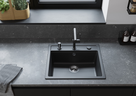 Смеситель для кухни с выдвижным изливом Hansgrohe Talis M54 1jet 72808670 черный матовый