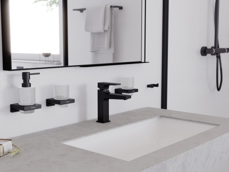 Дозатор для жидкого мыла 200 мл Hansgrohe AddStoris 41745670 черный матовый
