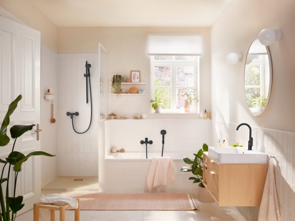 Смеситель для душа однорычажный Hansgrohe Rebris S 72640670 черный матовый