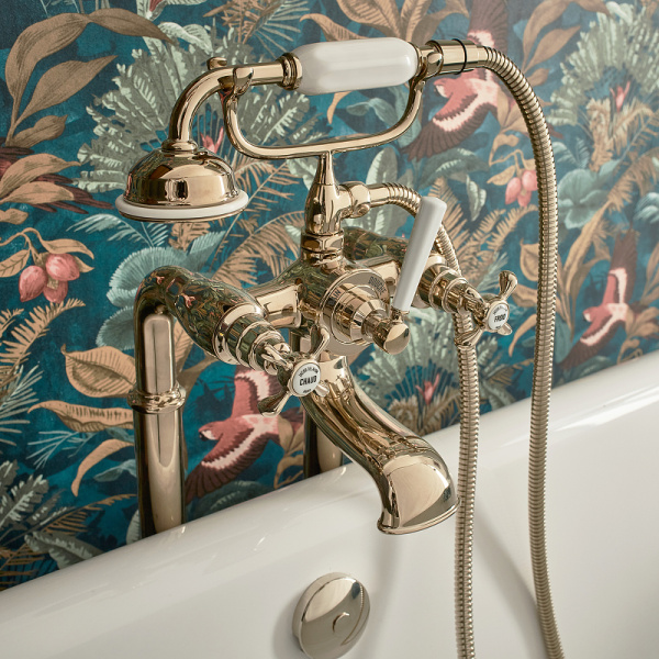 Смеситель для ванны Jacob Delafon Cleo 1889 E24314-BGG Смеситель для ванны Jacob Delafon Cleo 1889 E24314-BGG