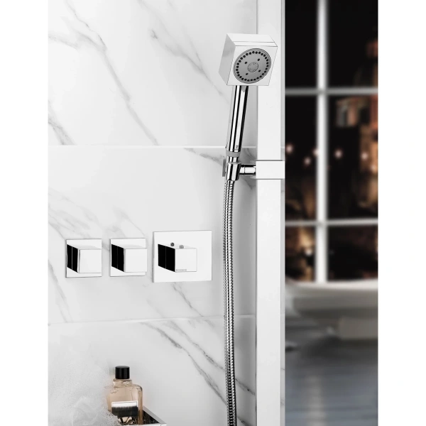 Термостат для душа на 2 потребителя Bossini HighFlow Outlets Z032203.030 хром