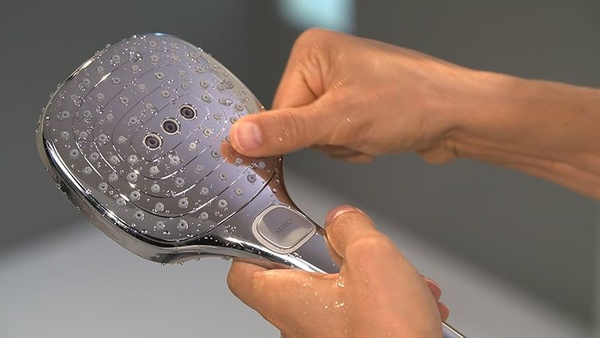 Душевой набор с настенным держателем Hansgrohe Raindance Select E 26700000 хром