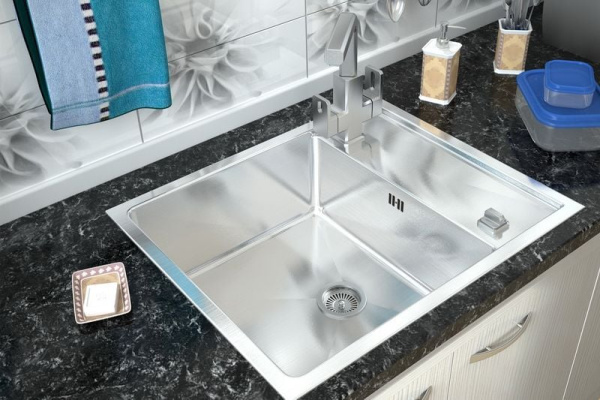 Кухонная мойка (60x50) Zorg Steel Hammer SH R 6050