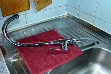 Смеситель для кухонной мойки Lemark Plus Shape (LM1705C)