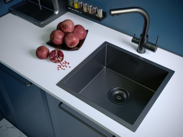 Кухонная мойка Paulmark Aller PM904444-GM вороненая сталь