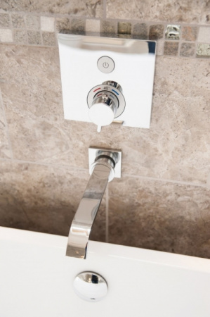 Термостат для душа Hansgrohe ShowerSelect 15737400