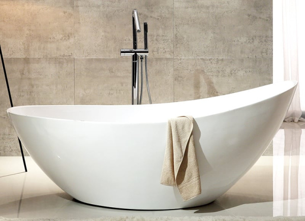 Акриловая ванна Gemy (184x79)