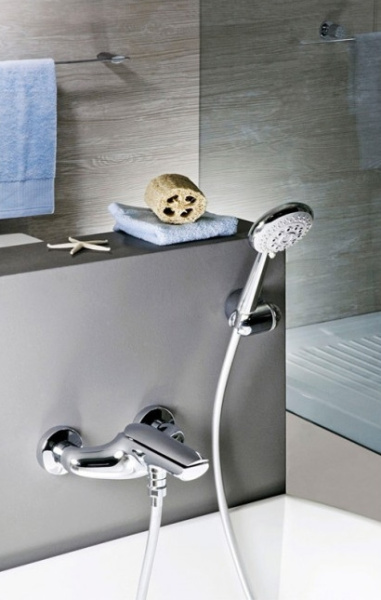 Смеситель для ванны Webert Aria AI850101015, хром Смеситель для ванны Webert Aria AI850101015, хром