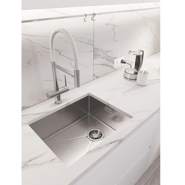 Кухонная мойка (54х44) EMAR EMB-540(UN) PVD Nano Satin