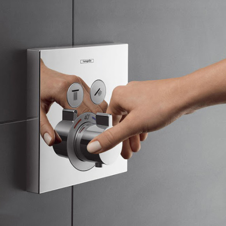 Термостат для двух потребителей Hansgrohe ShowerSelect 15738400