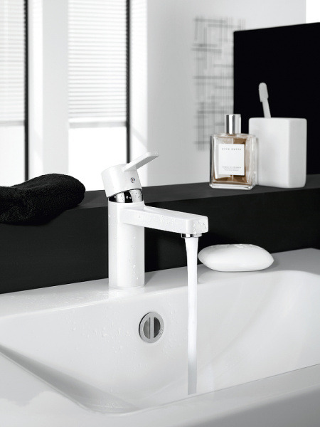 Смеситель для раковины Kludi Zenta 382609175