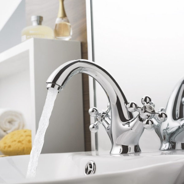 Смеситель для раковины Cron CN1019 Смеситель для раковины Cron CN1019