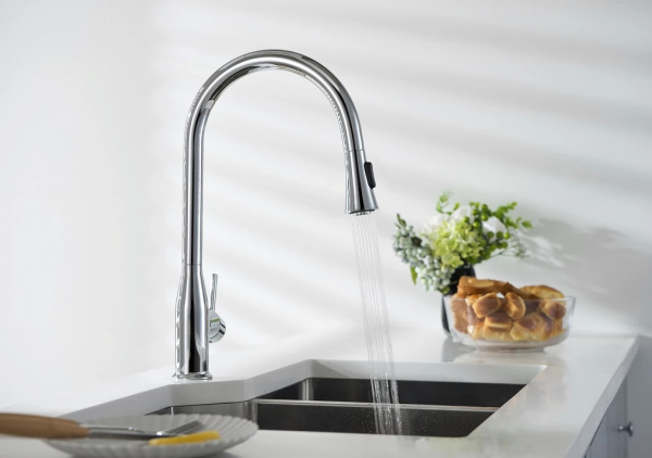 Смеситель для кухни с выдвижной лейкой Timo Saona хром 2336/00FL