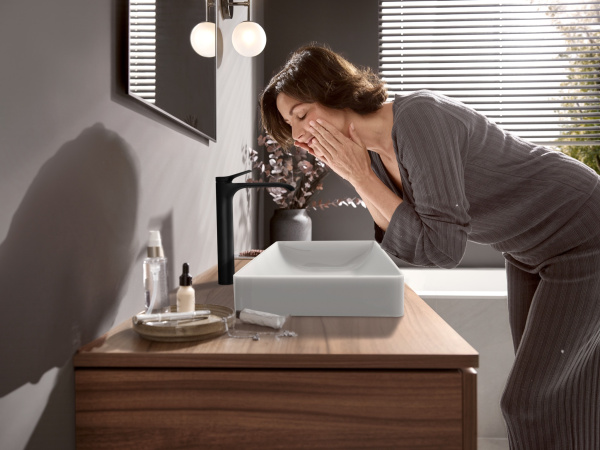 Смеситель для раковины без донного клапана Hansgrohe Vivenis 75042670 черный матовый