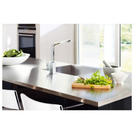 Смеситель однорычажный для кухни Grohe Eurocube 31250 000 (31250000) хром  Смеситель однорычажный для кухни Grohe Eurocube 31250 000 (31250000) хром