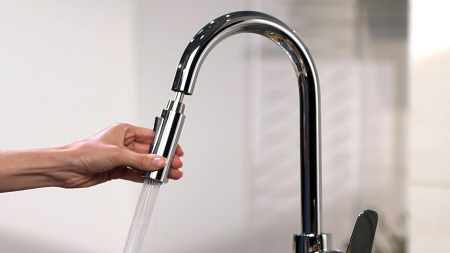Смеситель для кухни с выдвижным изливом Hansgrohe Focus M41 31815000 хром