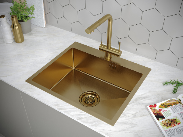 Смеситель для кухни с подключением к фильтру  Paulmark Skalen Sk213020-BG