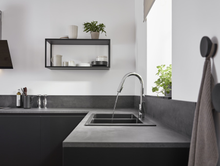 Смеситель для кухни с выдвижным изливом Hansgrohe Focus M41 31815000 хром