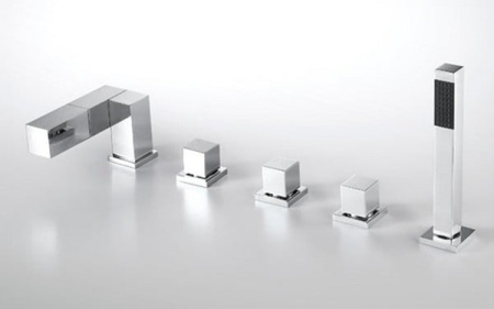Смеситель для ванны Bravat Cube F564124C-1