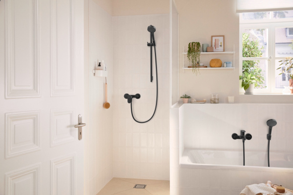 Смеситель для душа однорычажный Hansgrohe Rebris S 72640670 черный матовый