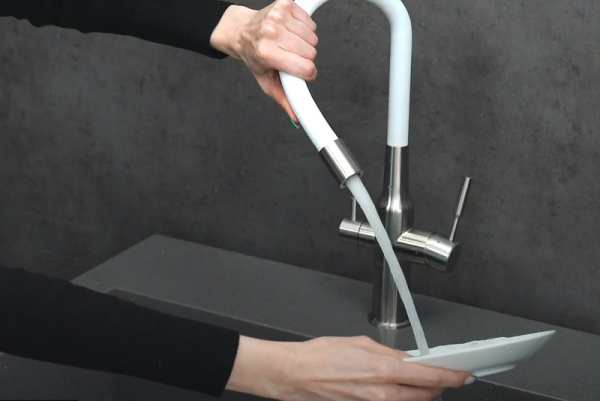 Смеситель для кухни Lemark Expert LM5083S-White Смеситель для кухни Lemark Expert LM5083S-White