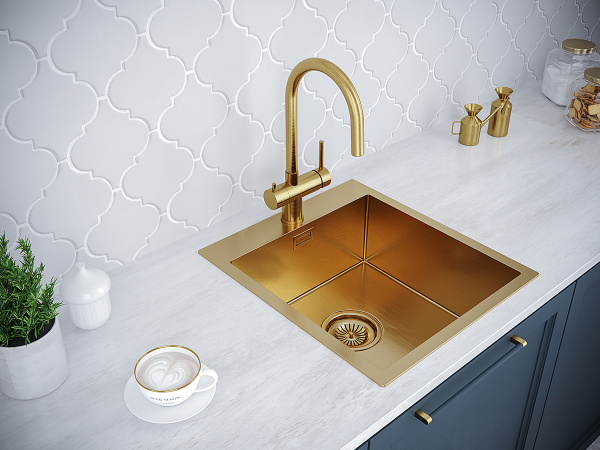 Смеситель для кухни с подключением к фильтру  Paulmark Heller He213218-BG