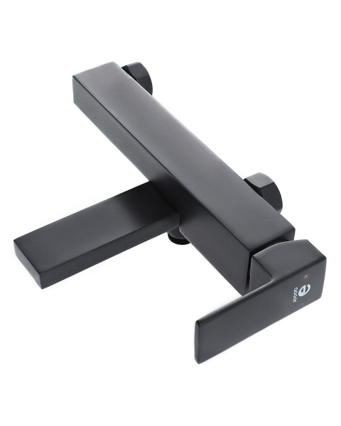 Смеситель для ванны однорычажный Agger Great A2810044 черный