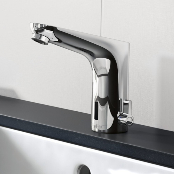 Электронный смеситель для раковины Hansgrohe Focus 31174000