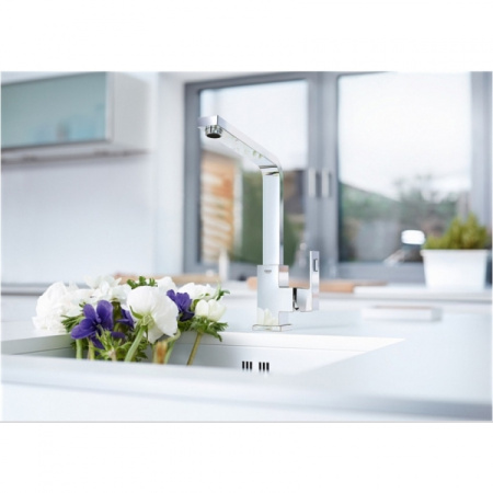Смеситель однорычажный для кухни Grohe Eurocube 31250 000 (31250000) хром  Смеситель однорычажный для кухни Grohe Eurocube 31250 000 (31250000) хром