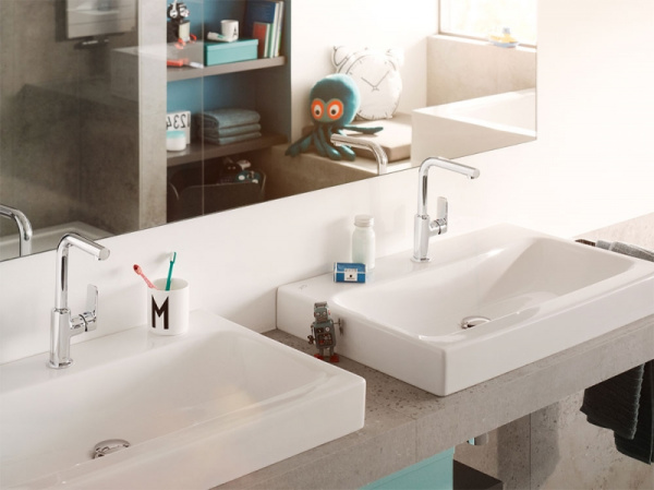 Смеситель для раковины Kludi Pure&Style 400240575