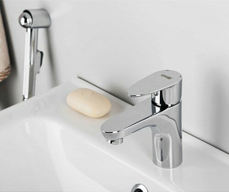 Смеситель для умывальника с гигиенической лейкой WasserKRAFT Leine 3508