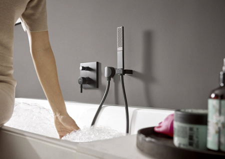 Встраиваемый смеситель для ванны Hansgrohe Finoris 76416670 матовый чёрный