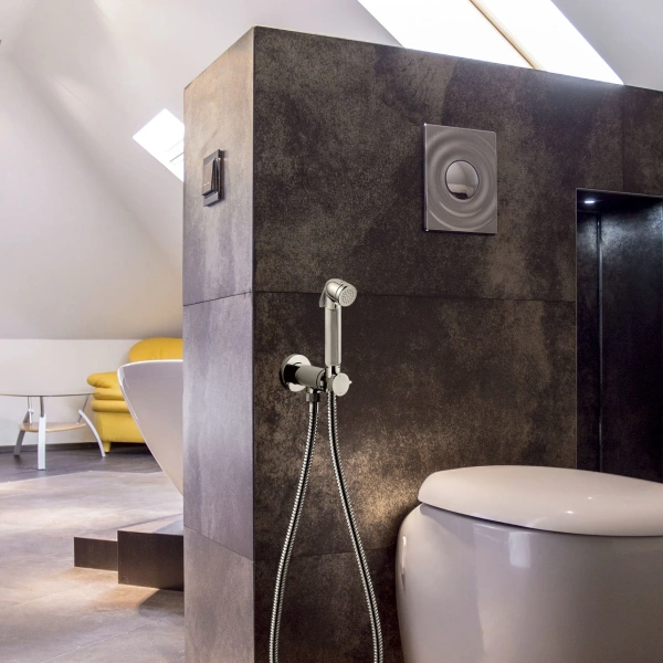 Смеситель с гигиеническим душем Bossini Nikita E37008B.030 хром