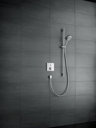 Душевая штанга Hansgrohe Unica Croma 26506000 хром