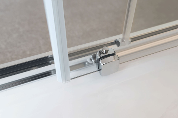 Душевой уголок Vincea  Scala VSS-2SC900CL (90х90) хром, стекло прозрачное