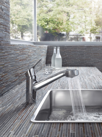 Смеситель для кухни с выдвижным изливом Kludi Objekta 325810575