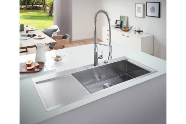 Мойка из нержавеющей стали с корзинчатым вентилем расположение основной чаши справа GROHE K1000  80-S 31582SD1