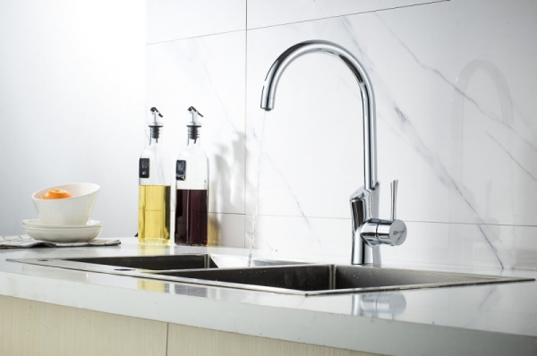 Смеситель для кухонной мойки Lemark Comfort  (LM3072C)