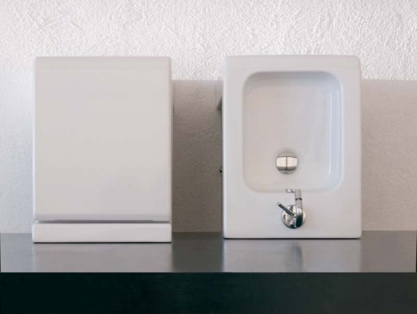 Унитаз подвесной ArtCeram La Fontana S03V 01.51 (LFV001 01;51) боковинки красные без сиденья