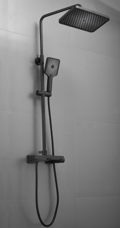Душевая система с изливом Belz B24672-7, черный