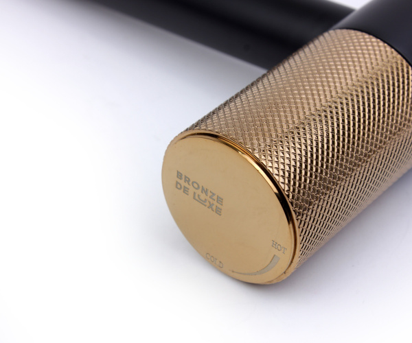 Смеситель для раковины Bronze de Luxe AVANGARDE черный, розовое золото 2030MH