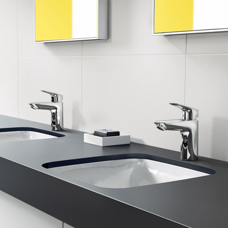 Смеситель для раковины Hansgrohe Logis 71077000